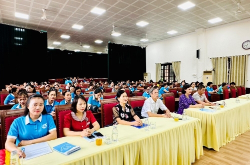 Gần 100 cán bộ, Hội viên Hội phụ nữ các cấp huyện Thanh Trì được tiếp cận kiến thức ATTP