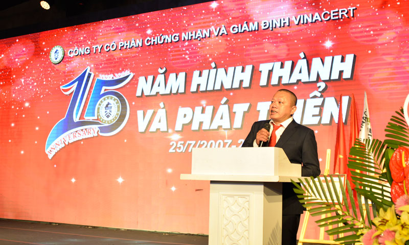 Chủ tịch HĐQT Nguyễn Hữu Dũng phát biểu khai mạc buổi lễ.
